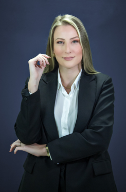 Dra. Brenda BilhalvaOAB/RS 126.832